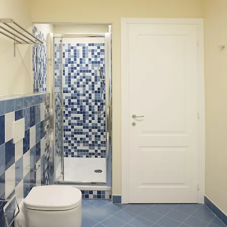 Casa Isolani Piazza Maggiore 1 Гостевой дом 4*