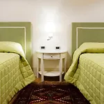 Casa Isolani Piazza Maggiore 1 4* Bologna
