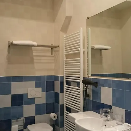 Casa Isolani Piazza Maggiore 1