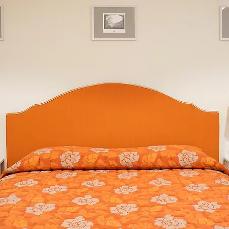 Casa Isolani Piazza Maggiore 1 4* Bologna