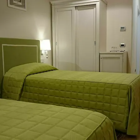 Casa Isolani Luxury Piazza Maggiore 1 2*