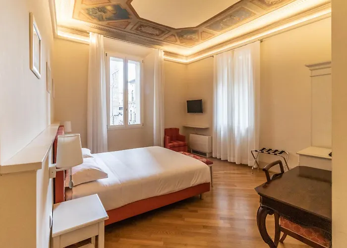 Casa Isolani Piazza Maggiore 1