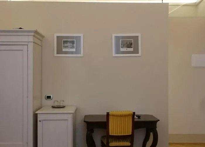 בית הארחה Casa Isolani Piazza Maggiore 1 בולוניה