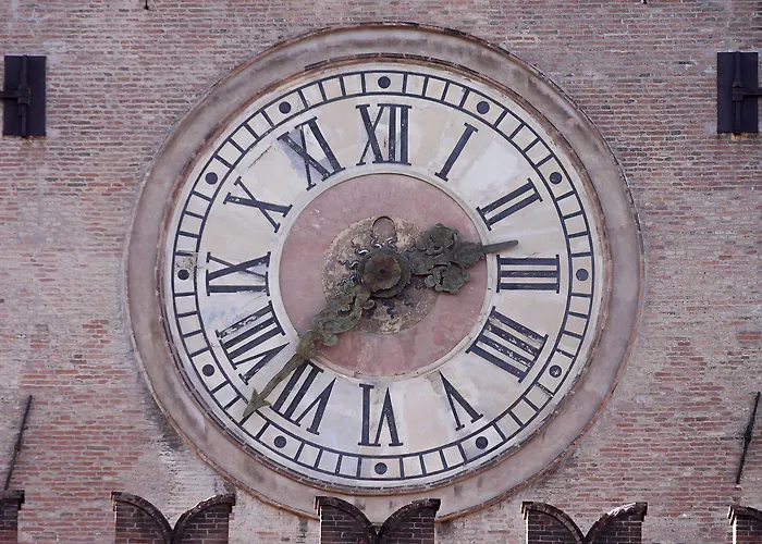 Gasthof Casa Isolani Piazza Maggiore 1 4*