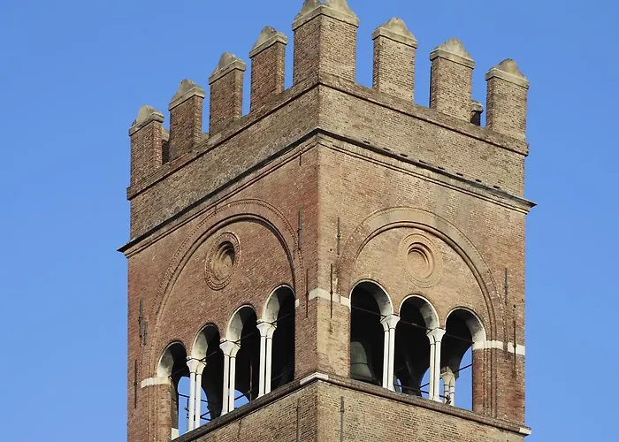 Casa Isolani Piazza Maggiore 1 4* Bologna