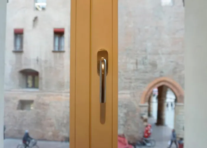 Casa Isolani Piazza Maggiore 1 Gasthof 4*