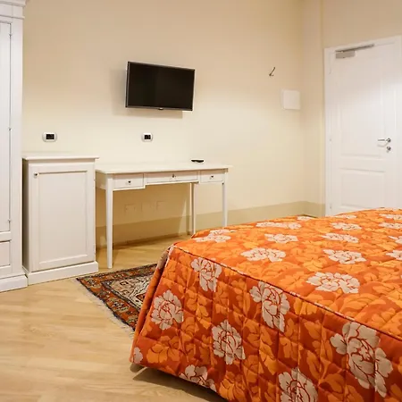 Casa Isolani Piazza Maggiore 1